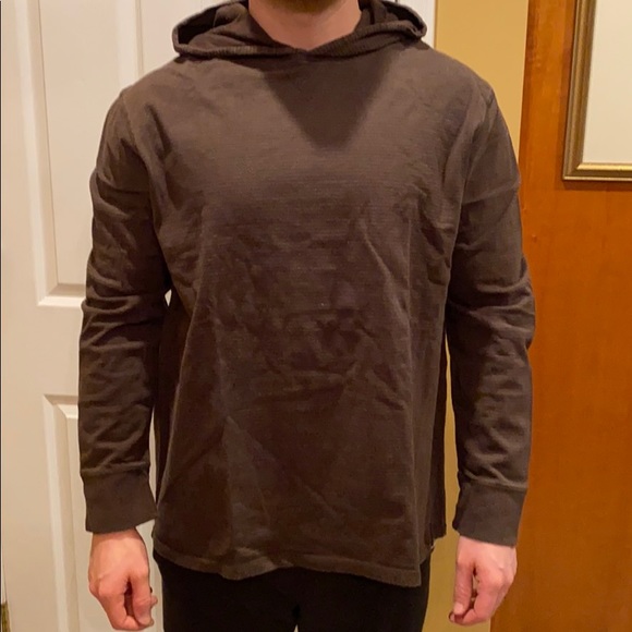 GAP Other - GAP MEN’S long sleeve t-shirt with hood